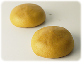 特製柿あんとミルクたっぷり生地のハーモニー